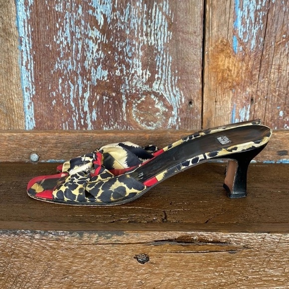 Vintage Stuart Weitzman colorful Animal Print Kitten Heels - Picture 9 of 11